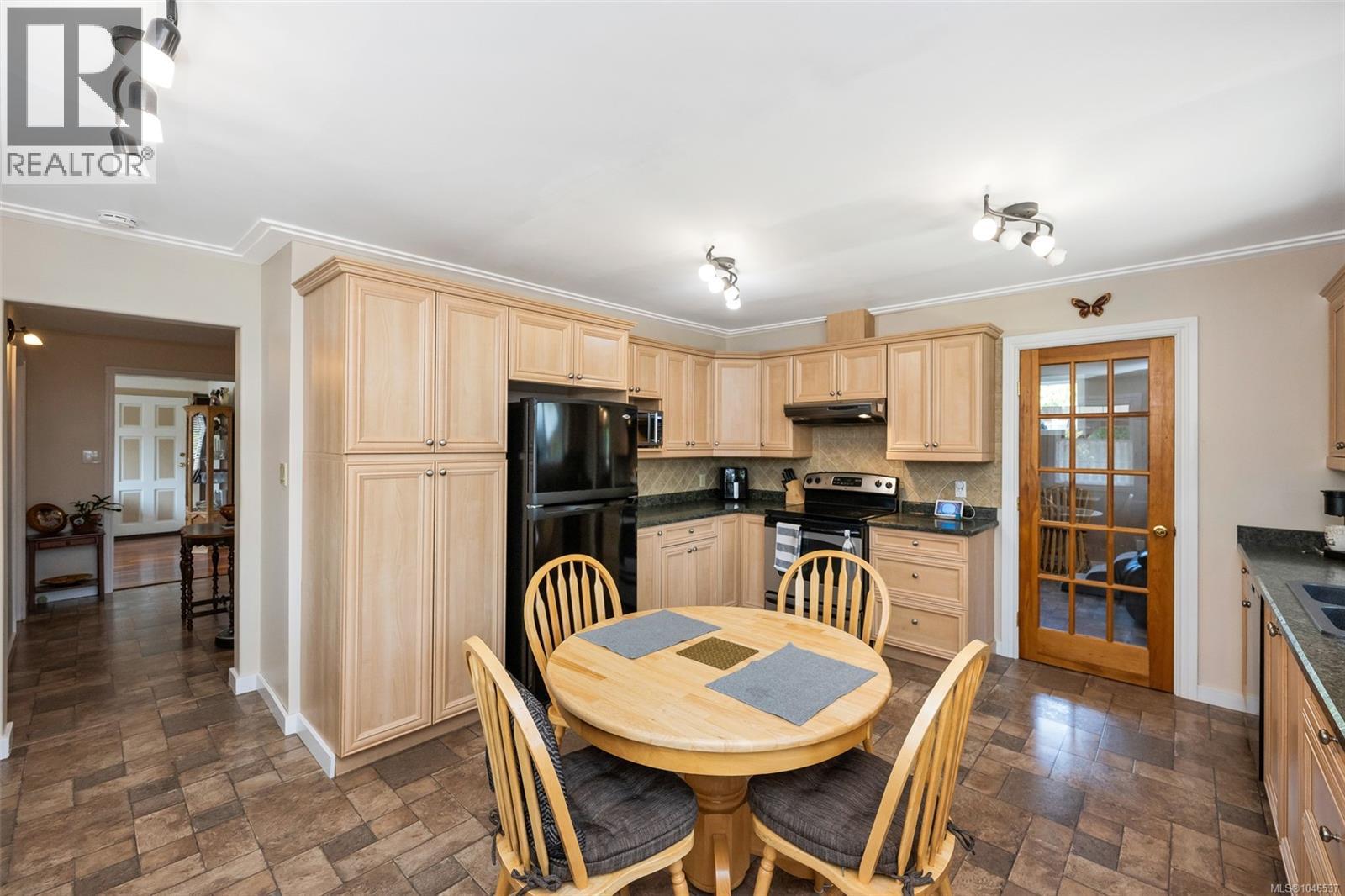 171 Macdonald Rd, Lake Cowichan, British Columbia  V0R 2G0 - Photo 22 - 1046537