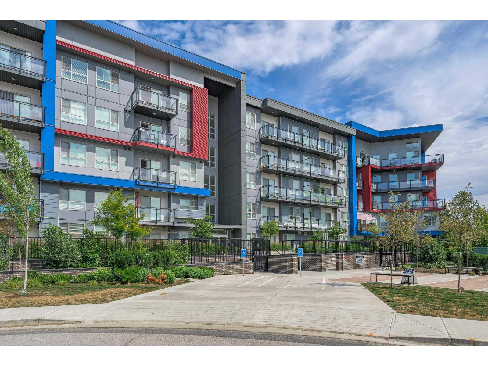 218 5486 199a Street, Langley, British Columbia  V3A 1J6 - Photo 3 - R3155443
