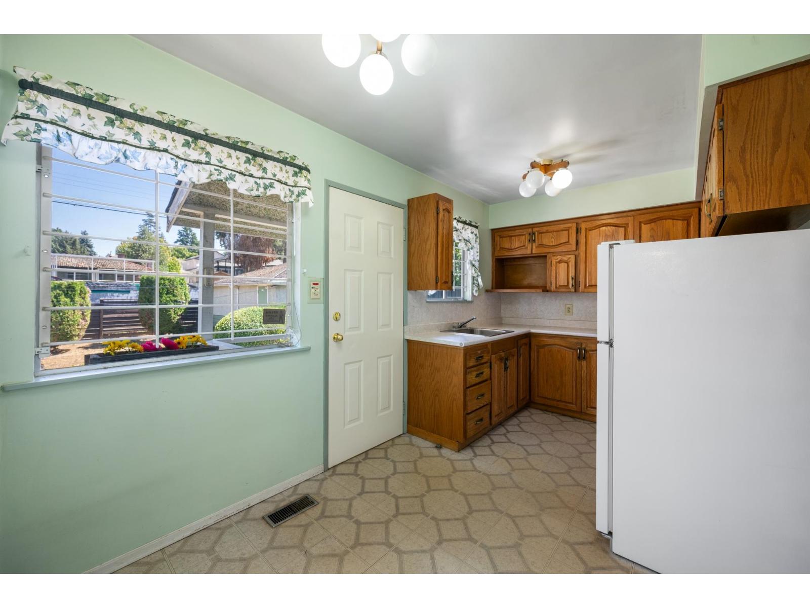 10836 128 Street, Surrey, British Columbia  V3T 3A3 - Photo 14 - R3155417