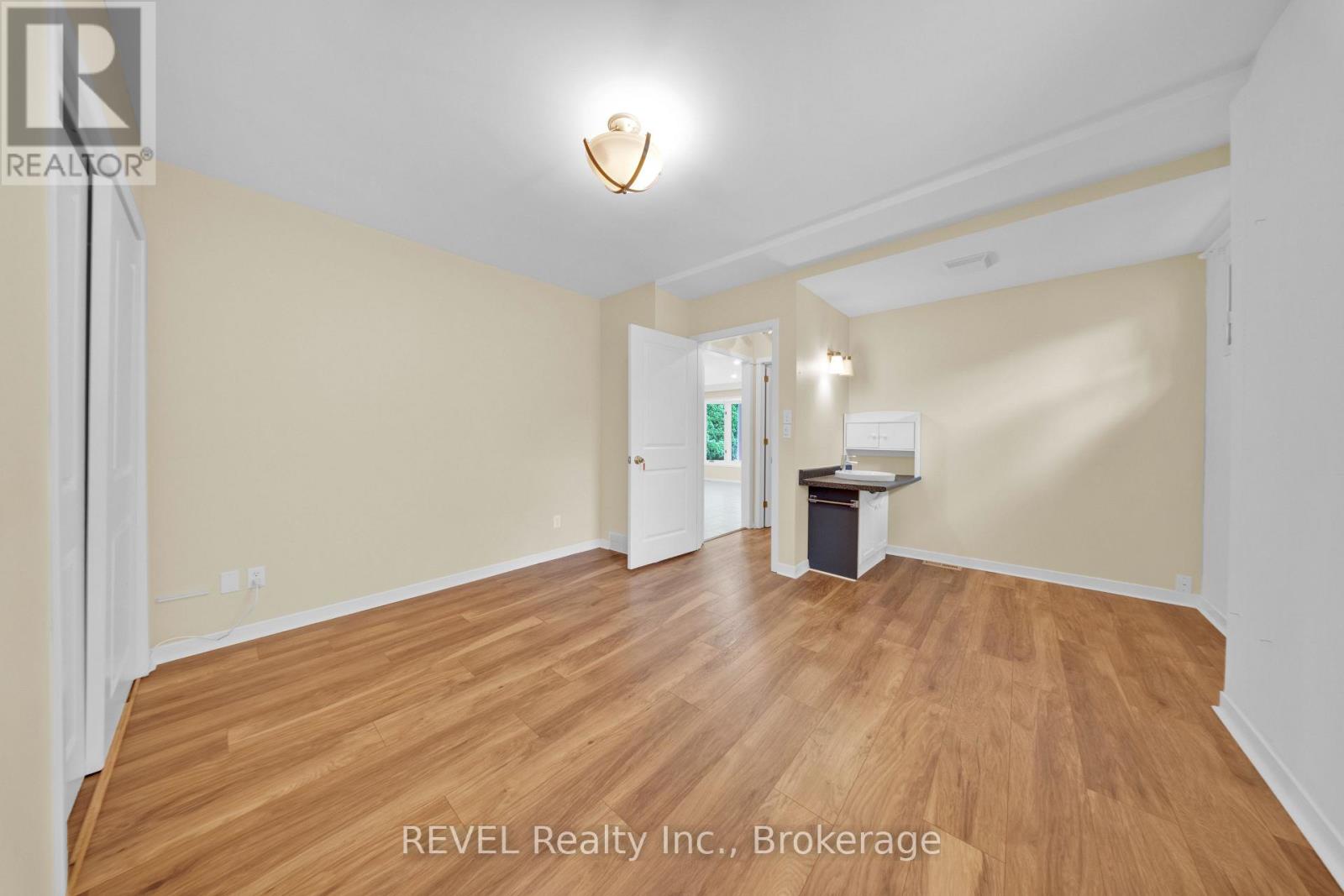 34 Vincent Avenue, Niagara-On-The-Lake, Ontario  L0S 1J0 - Photo 22 - X13673792