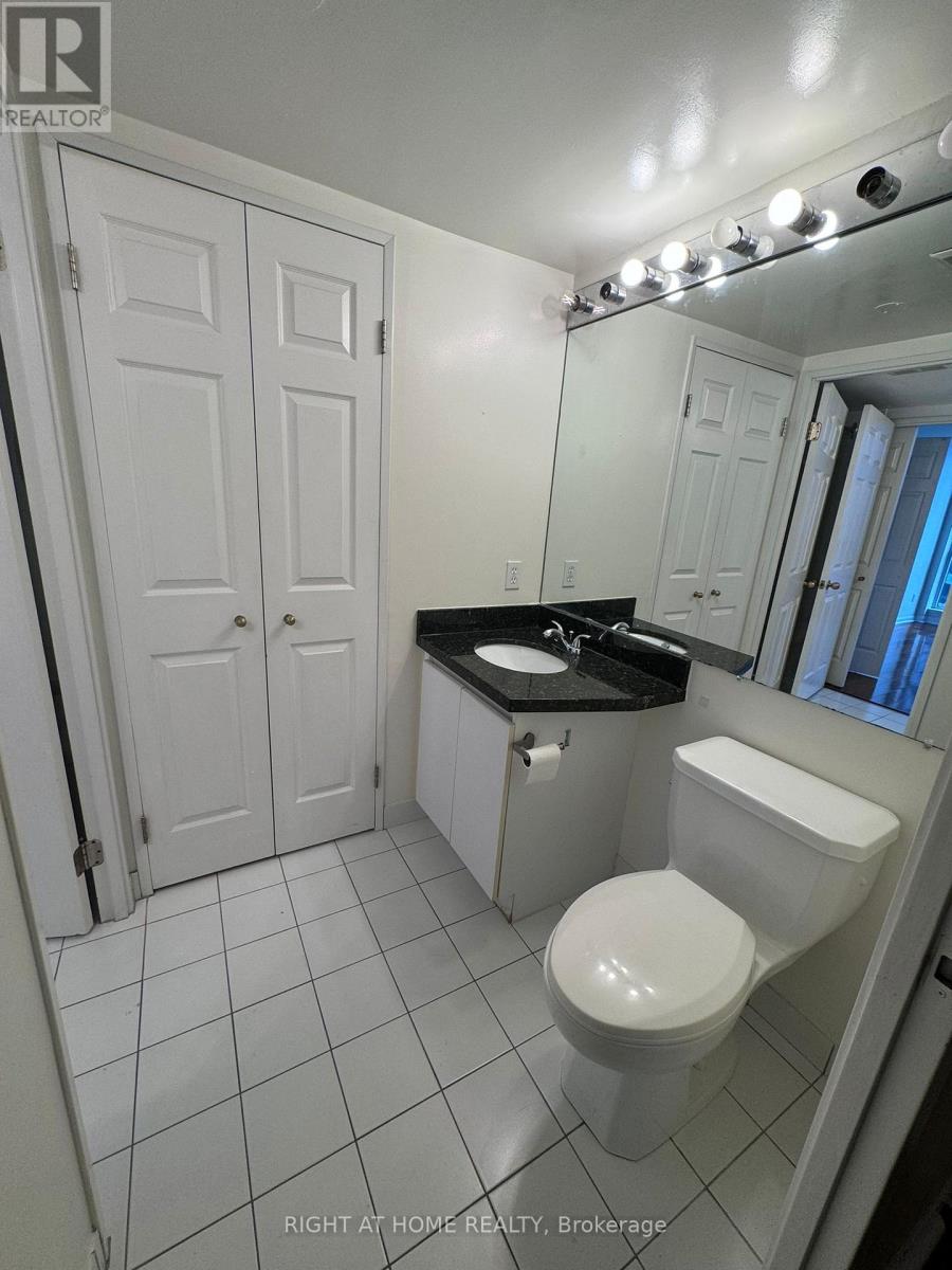 2407 - 24 Wellesley Street W, Toronto, Ontario M4Y 2X6 - Photo 8 - C13673808