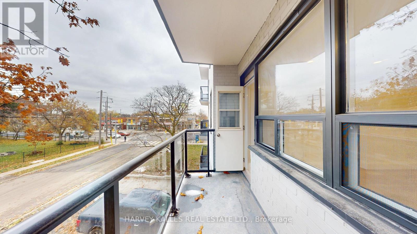 12 - 1 Marquette Avenue, Toronto, Ontario M6A 1X8 - Photo 12 - C13673816