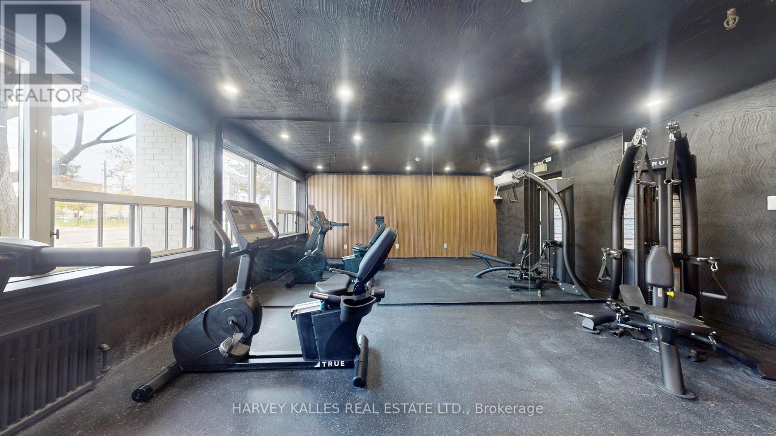 12 - 1 Marquette Avenue, Toronto, Ontario M6A 1X8 - Photo 15 - C13673816