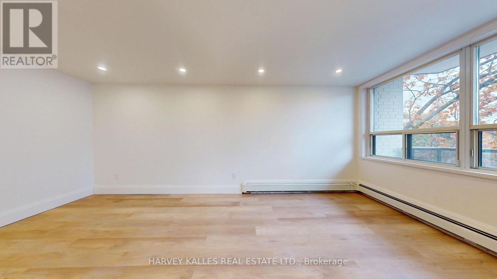 12 - 1 Marquette Avenue, Toronto, Ontario M6A 1X8 - Photo 3 - C13673816