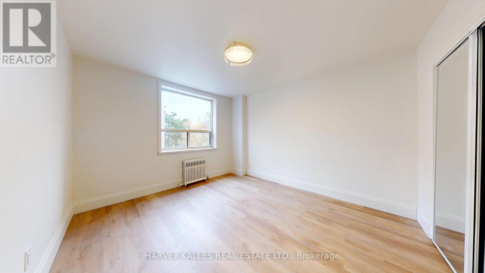12 - 1 Marquette Avenue, Toronto, Ontario M6A 1X8 - Photo 8 - C13673816