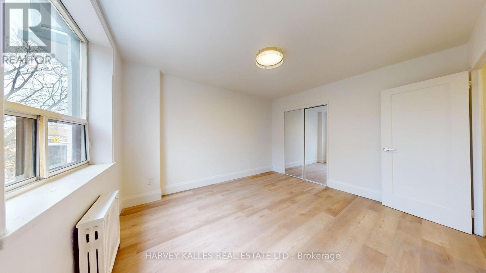 12 - 1 Marquette Avenue, Toronto, Ontario M6A 1X8 - Photo 9 - C13673816