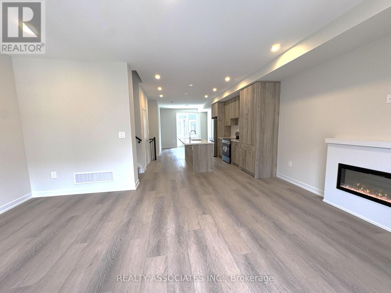 21 AGNES LANE, Richmond Hill, Ontario