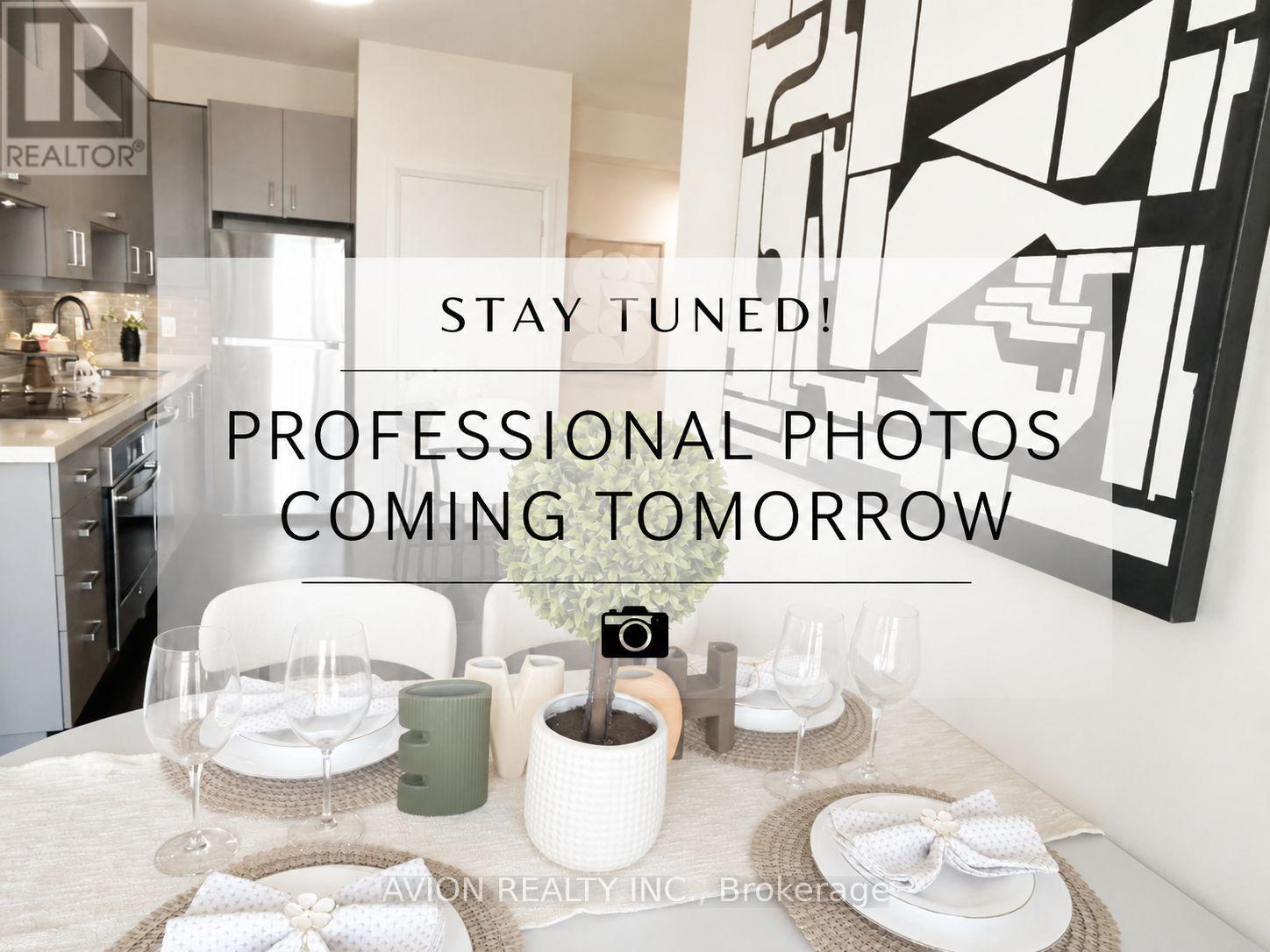 28 UPTOWN DRIVE, Markham, Ontario