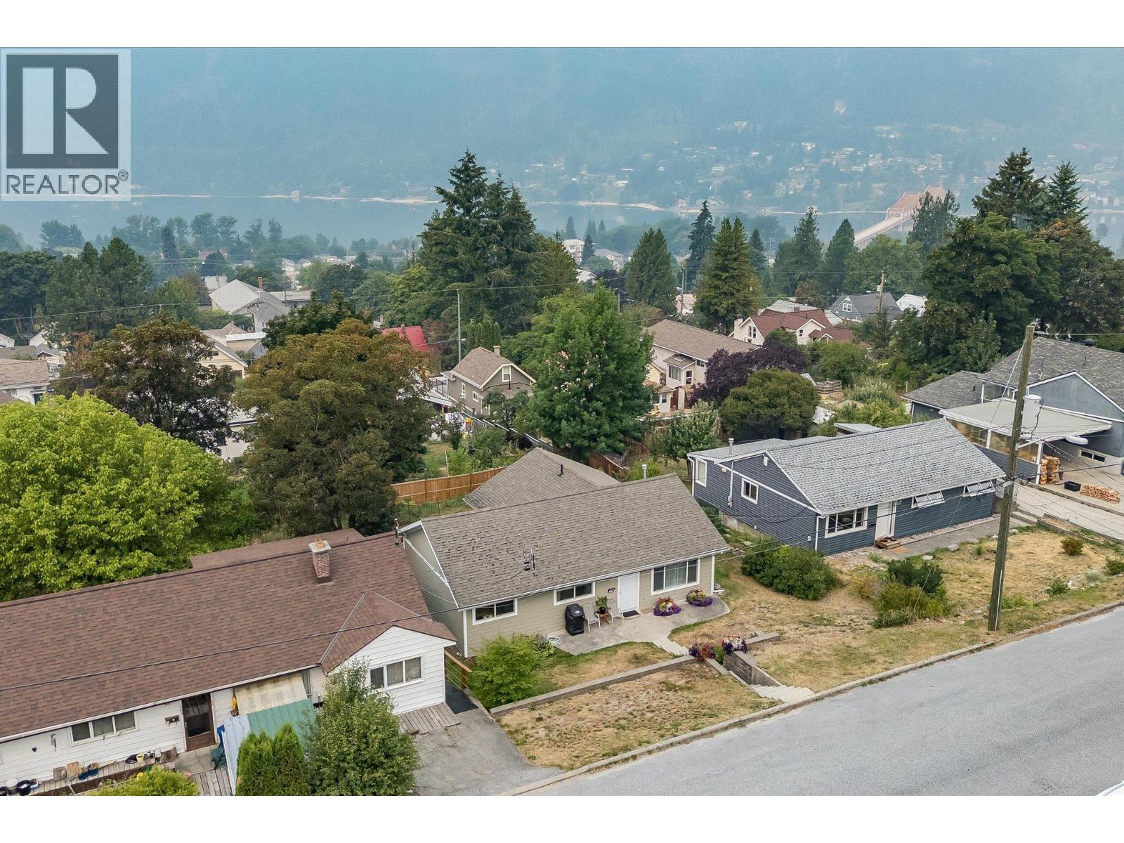 605 Seventh Street, Nelson, British Columbia  V1L 2Z8 - Photo 29 - 10397717
