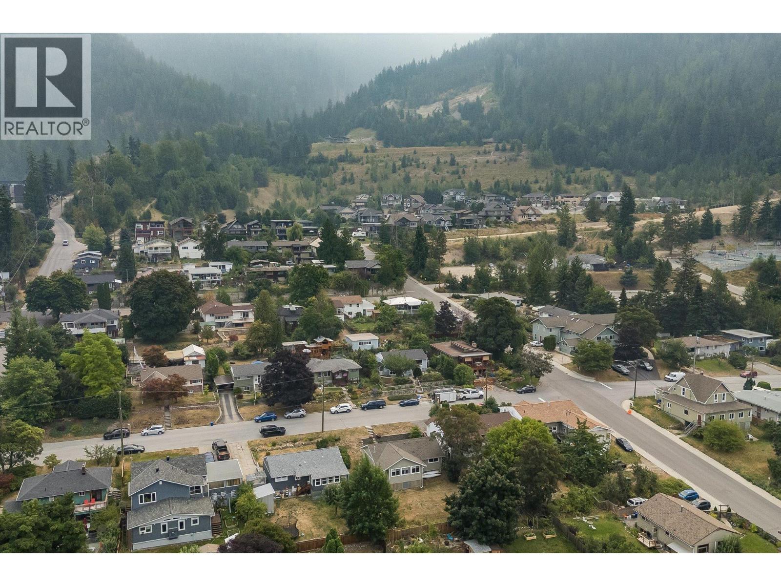 605 Seventh Street, Nelson, British Columbia  V1L 2Z8 - Photo 35 - 10397717