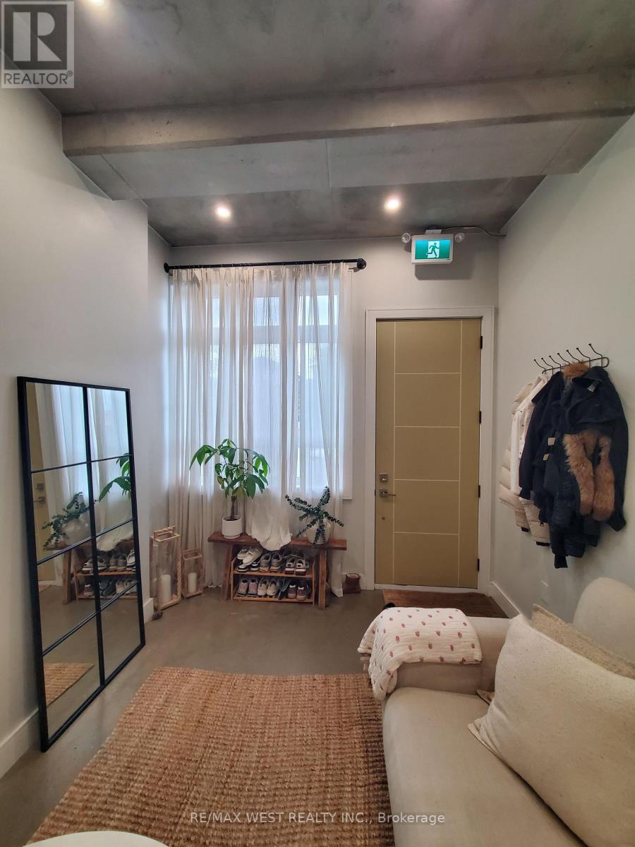 1 - 1745 Keele Street, Toronto, Ontario  M6M 3W9 - Photo 5 - W13629530