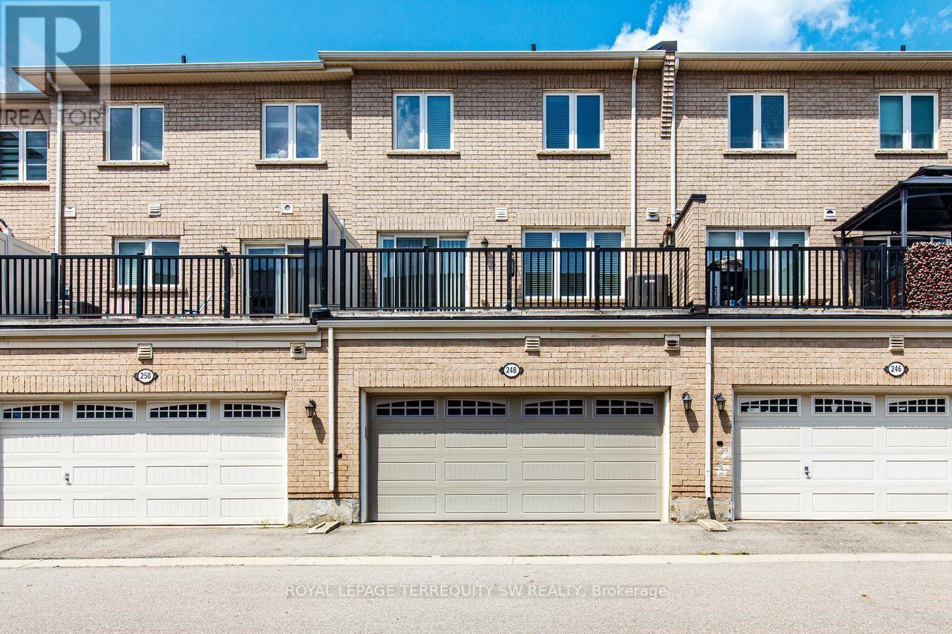 248 Ellen Davidson Drive, Oakville, Ontario L6M 0V2 - Photo 4 - W13673164