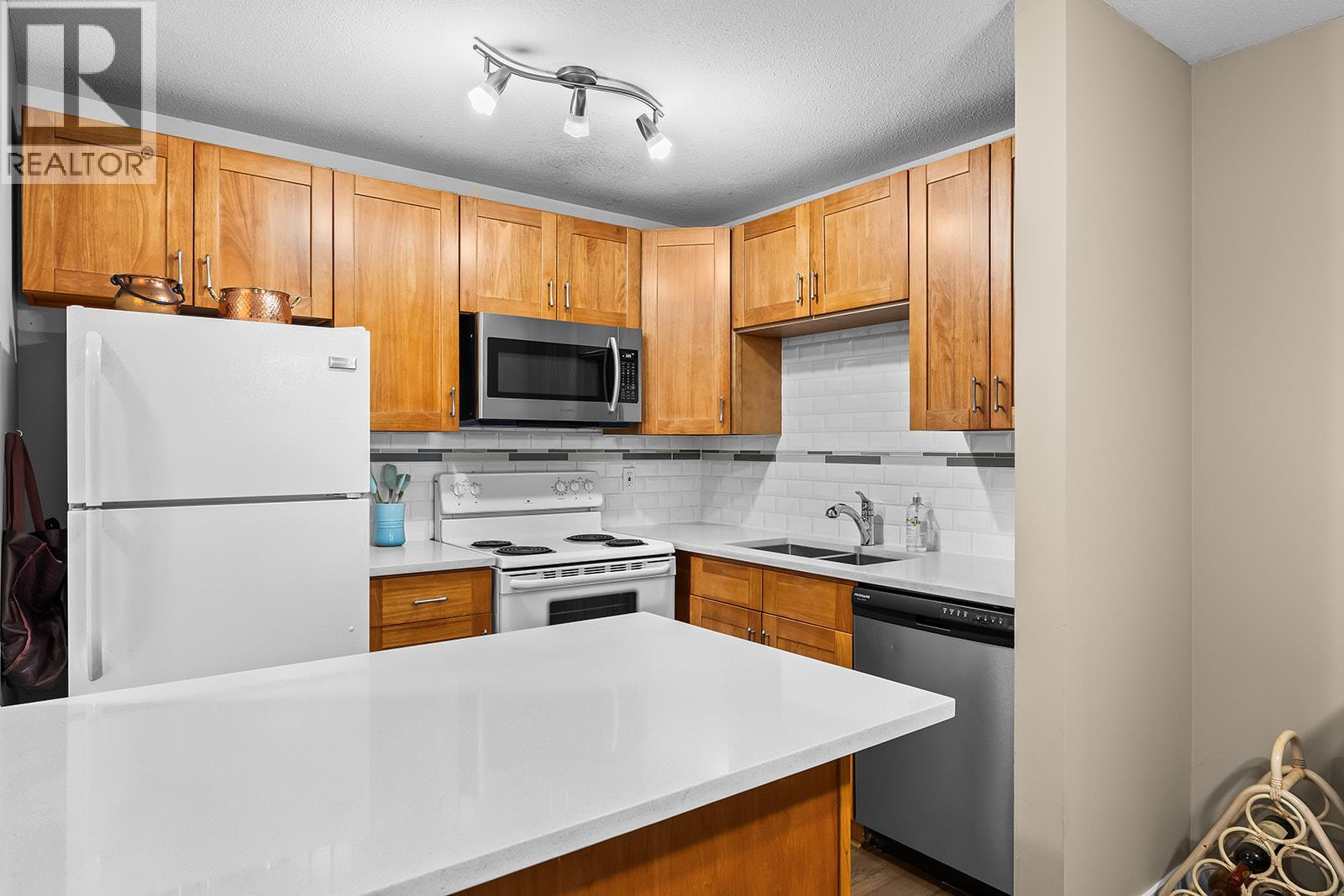 735 Cook Road Unit# 104b, Kelowna, British Columbia  V1W 3G6 - Photo 16 - 10397786