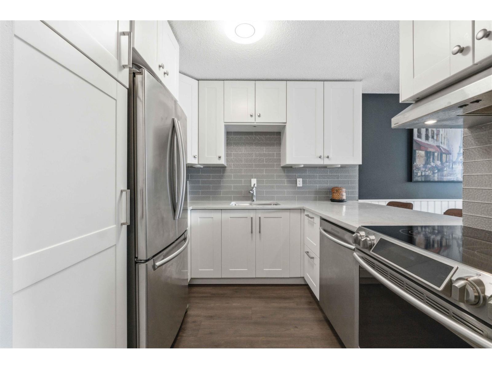 305 1521 George Street, White Rock, British Columbia  V4B 4A4 - Photo 4 - R3155691