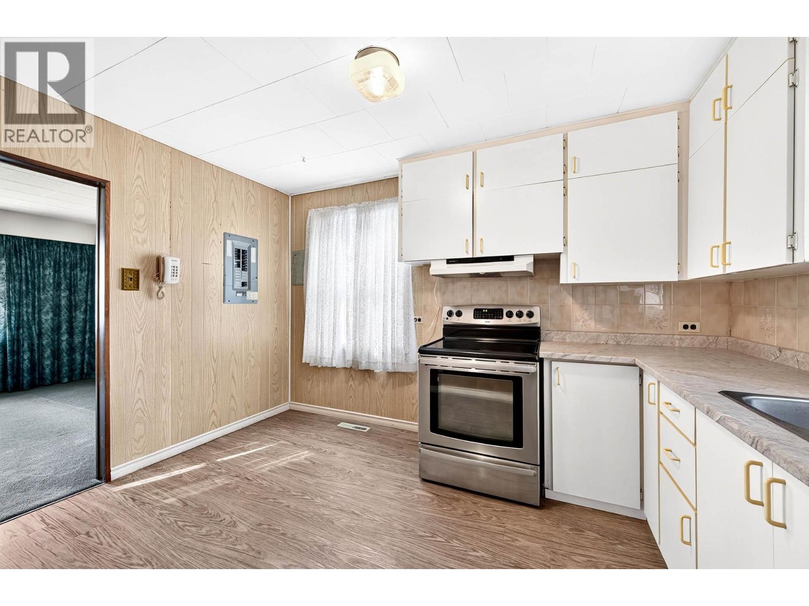 254 Juniper Avenue, Kamloops, British Columbia  V2B 1H7 - Photo 7 - 10395028