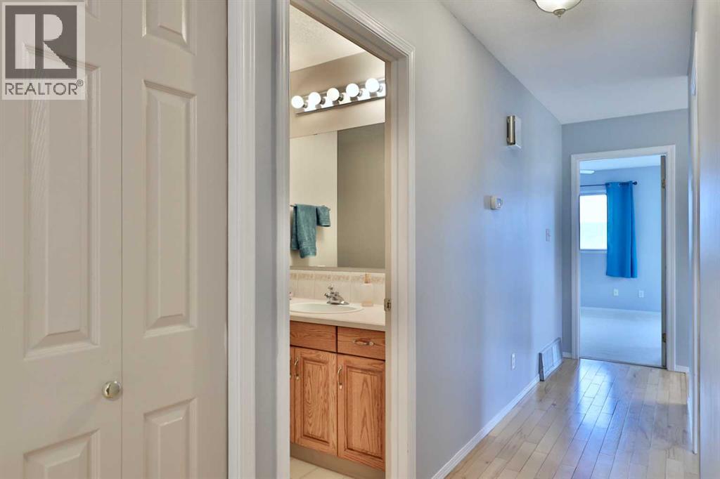 5408a 52 Street, Camrose, Alberta  T4V 4A6 - Photo 14 - A2336720