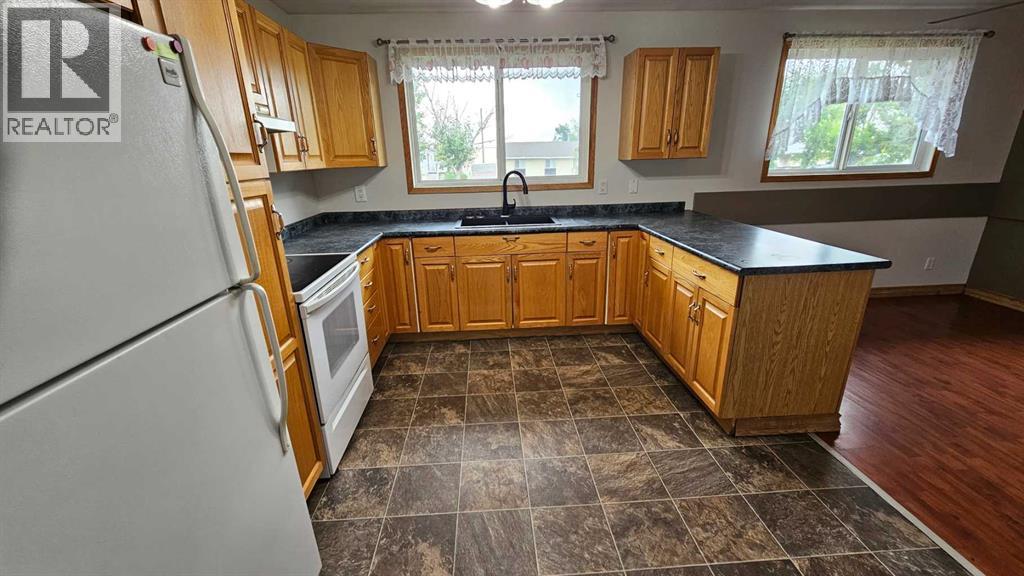 4810 Windsor Avenue, Coronation, Alberta  T0C 0X0 - Photo 9 - A2336752