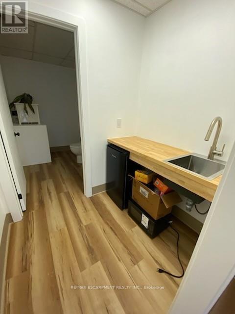 Office #1 - 120 Parkdale Avenue N, Hamilton, Ontario  L8H 5W9 - Photo 13 - X12647016