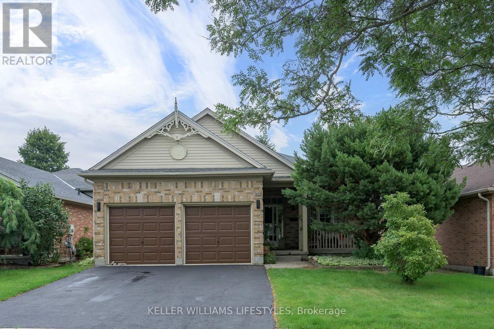 227 CHELTON ROAD, London South, Ontario