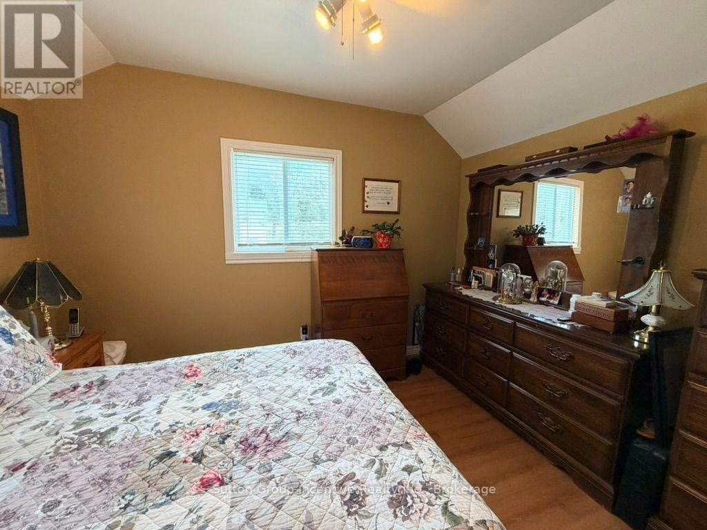 341 Saint Jean Street, Orillia, Ontario  L3V 4L6 - Photo 8 - S13673878