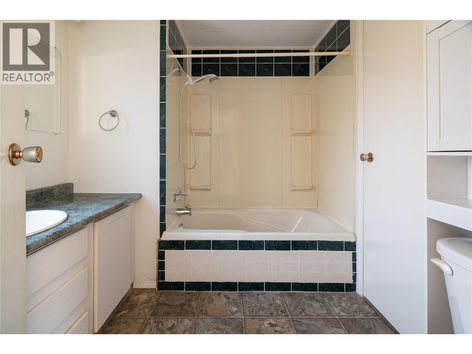 6902 Okanagan Landing Road Unit# 39, Vernon, British Columbia  V1H 1X4 - Photo 11 - 10397719