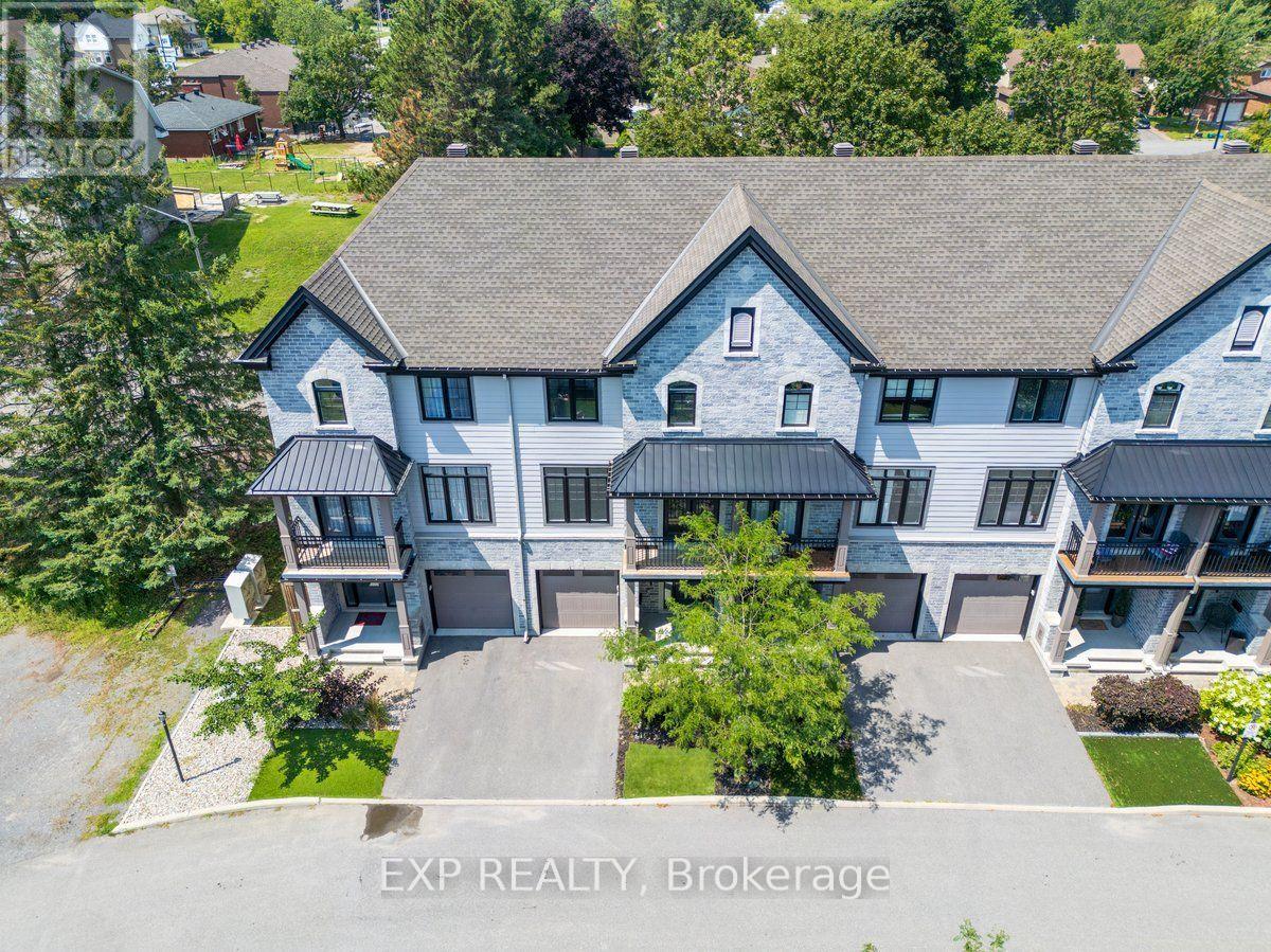 703 Reverie Private, Ottawa, Ontario  K2S 1E3 - Photo 2 - X13589848