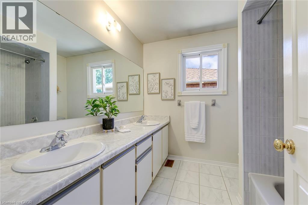 2442 Wynten Way, Oakville, Ontario  L6J 7K9 - Photo 26 - 40854282