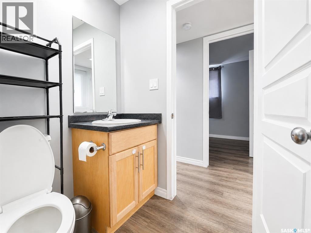 4801 James Hill Road, Regina, Saskatchewan  S4W 0C6 - Photo 31 - SK045564