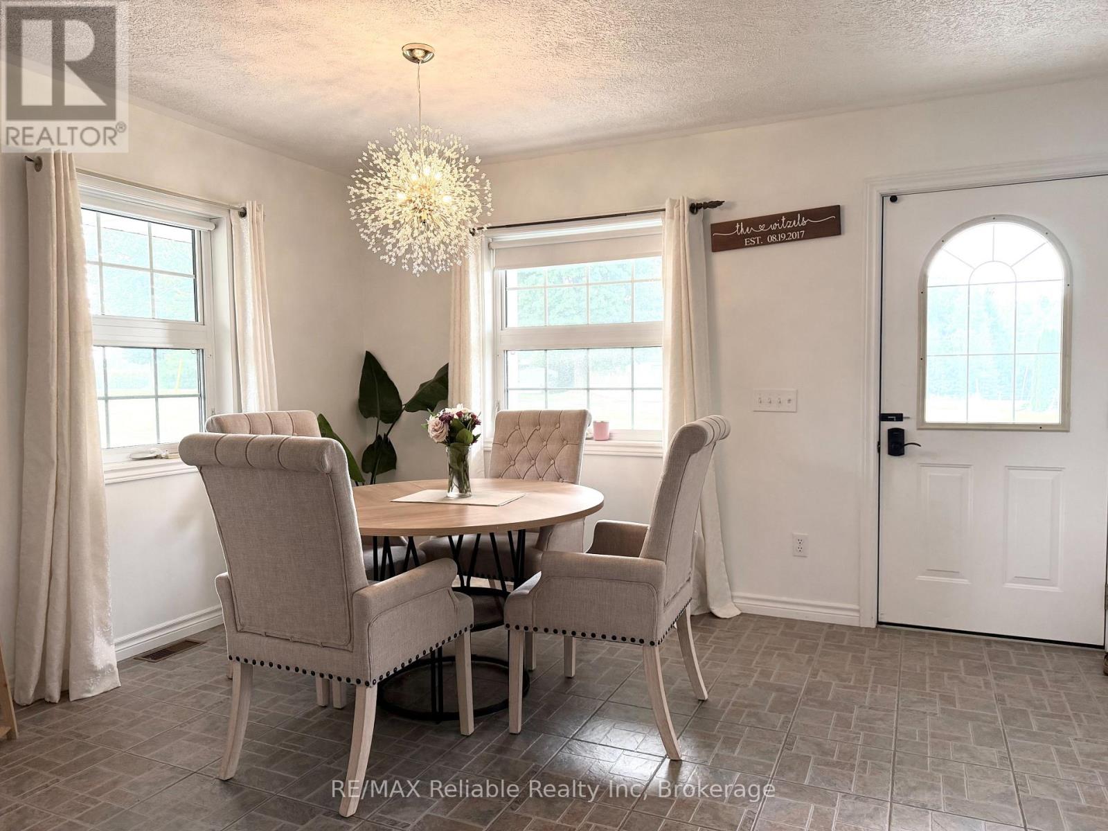 69 Queen Street, Morris Turnberry, Ontario  N0G 1G0 - Photo 9 - X13060378