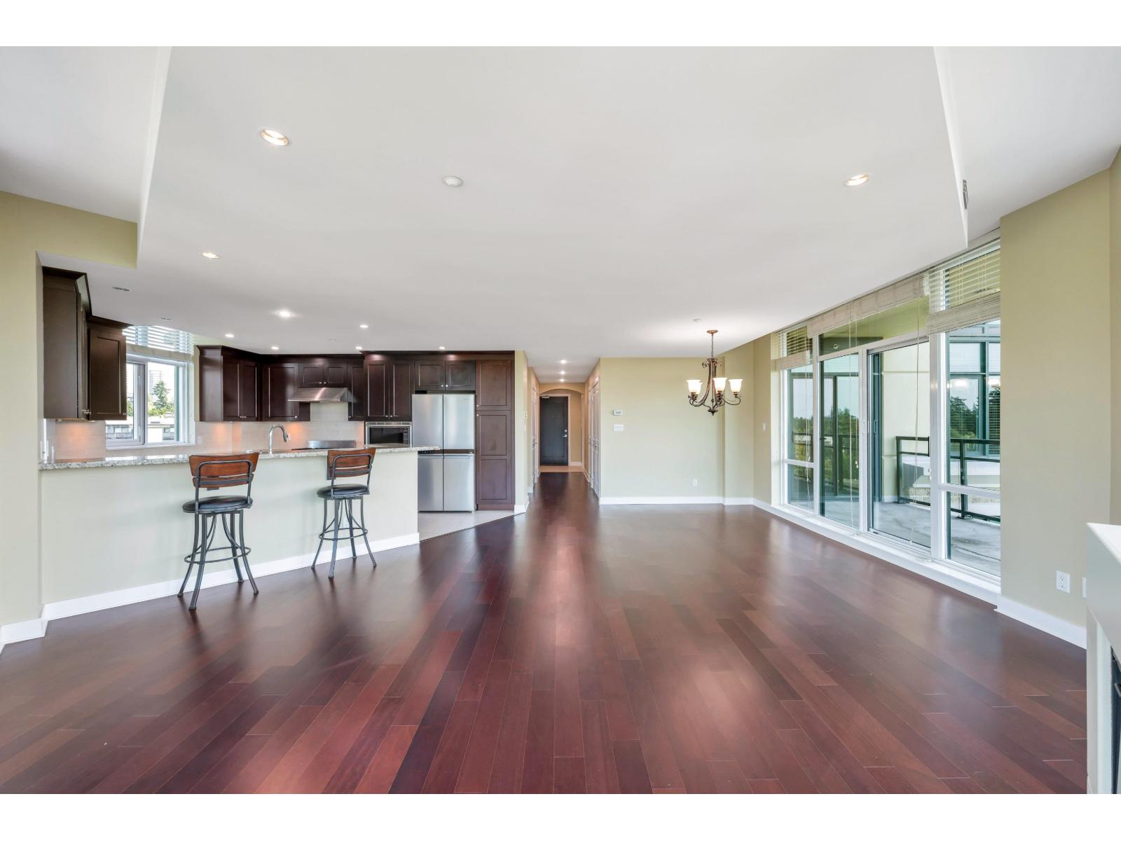504 14824 North Bluff Road, White Rock, British Columbia  V4B 3E2 - Photo 5 - R3154750