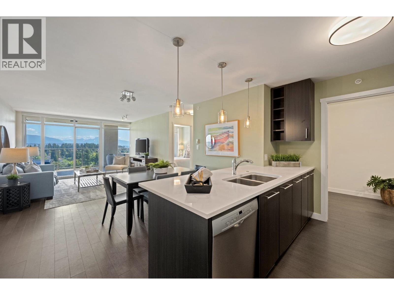 1808 608 Belmont Street, New Westminster, British Columbia  V3M 0G8 - Photo 2 - R3155159