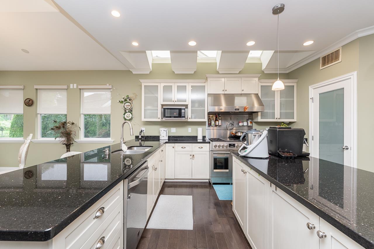15730 38a Avenue, Surrey, British Columbia  V3Z 0K8 - Photo 13 - R3128079