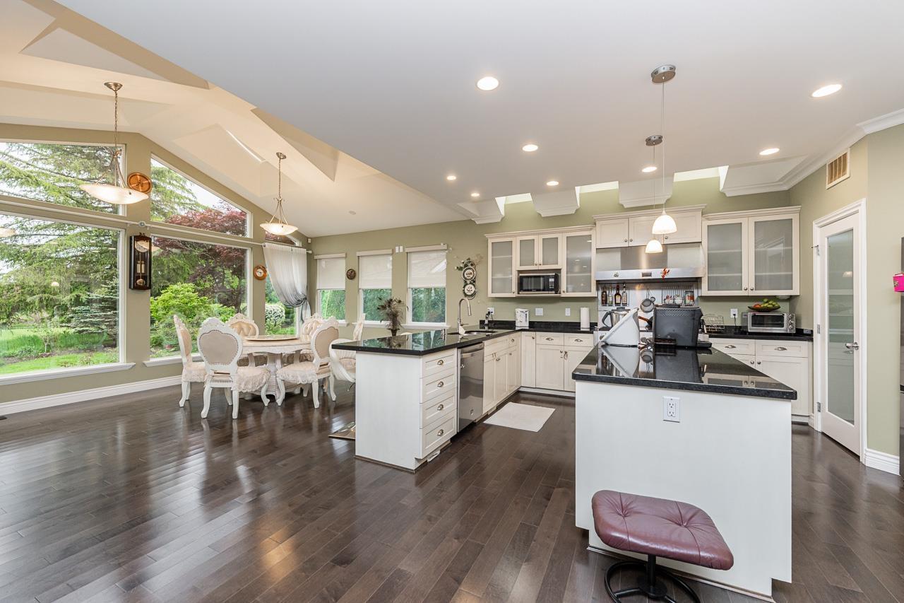 15730 38a Avenue, Surrey, British Columbia  V3Z 0K8 - Photo 11 - R3128079
