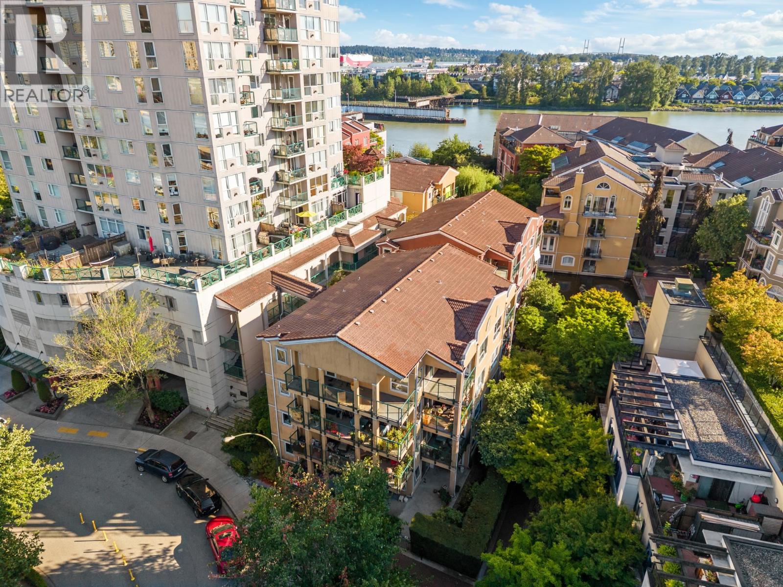 302 12 LAGUNA COURT, New Westminster, British Columbia