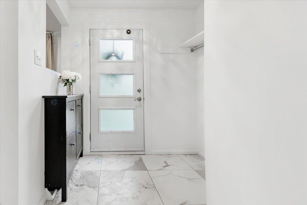 132 Rue St-Georges Châteauguay Quebec Canada J6K2S6 4