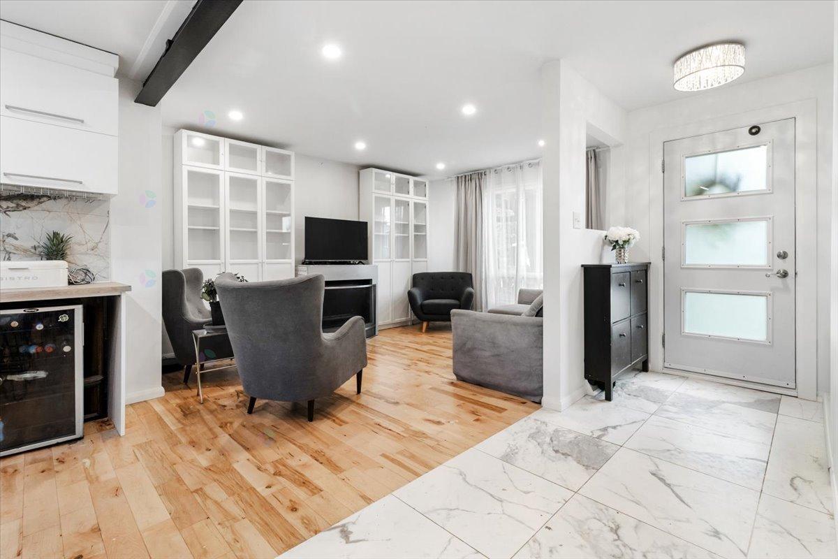 132 Rue St-Georges Châteauguay Quebec Canada J6K2S6 5