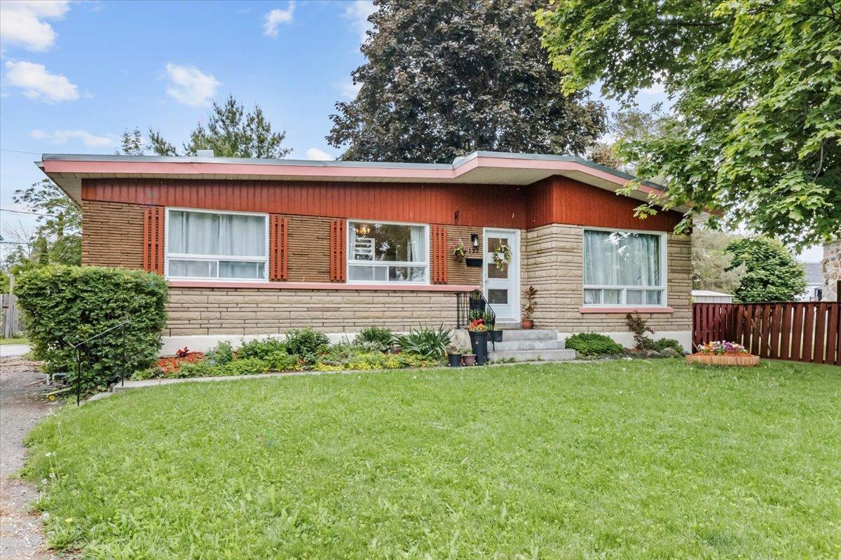 132 Rue St-Georges Châteauguay Quebec Canada J6K2S6 2