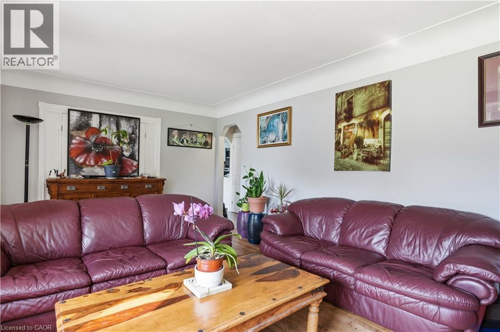 35 Centennial Parkway S, Hamilton, Ontario  L8G 2C1 - Photo 10 - 40855484