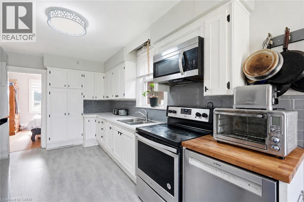 35 Centennial Parkway S, Hamilton, Ontario  L8G 2C1 - Photo 13 - 40855484