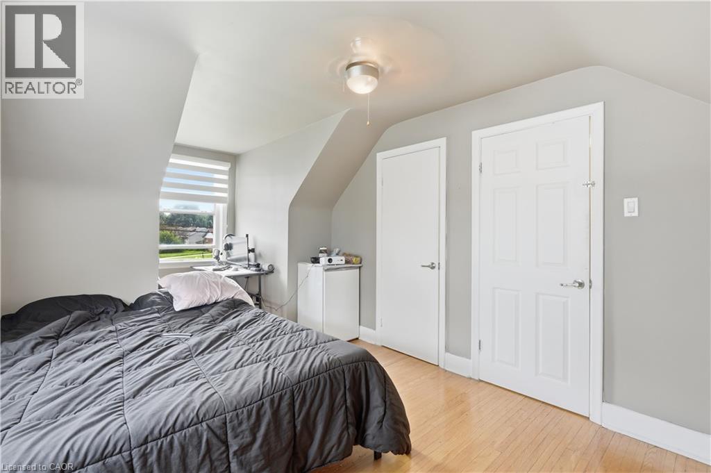 35 Centennial Parkway S, Hamilton, Ontario  L8G 2C1 - Photo 25 - 40855484