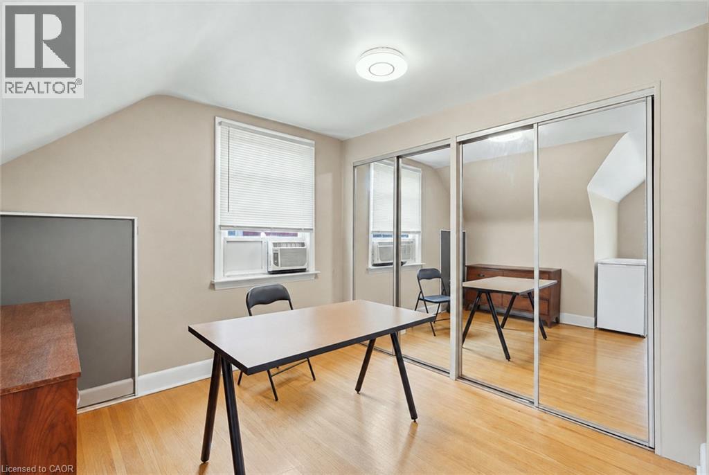 35 Centennial Parkway S, Hamilton, Ontario  L8G 2C1 - Photo 28 - 40855484