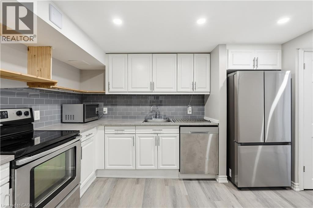 35 Centennial Parkway S, Hamilton, Ontario  L8G 2C1 - Photo 33 - 40855484