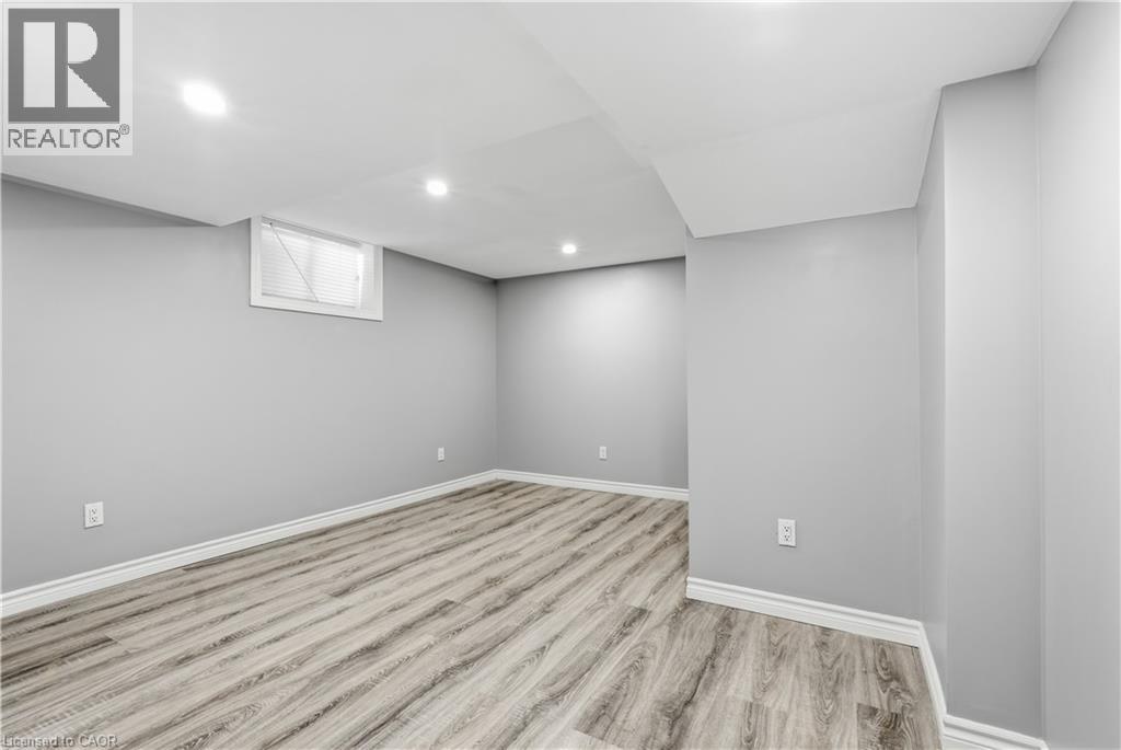 35 Centennial Parkway S, Hamilton, Ontario  L8G 2C1 - Photo 42 - 40855484