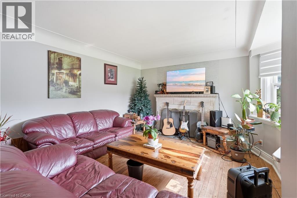 35 Centennial Parkway S, Hamilton, Ontario  L8G 2C1 - Photo 7 - 40855484