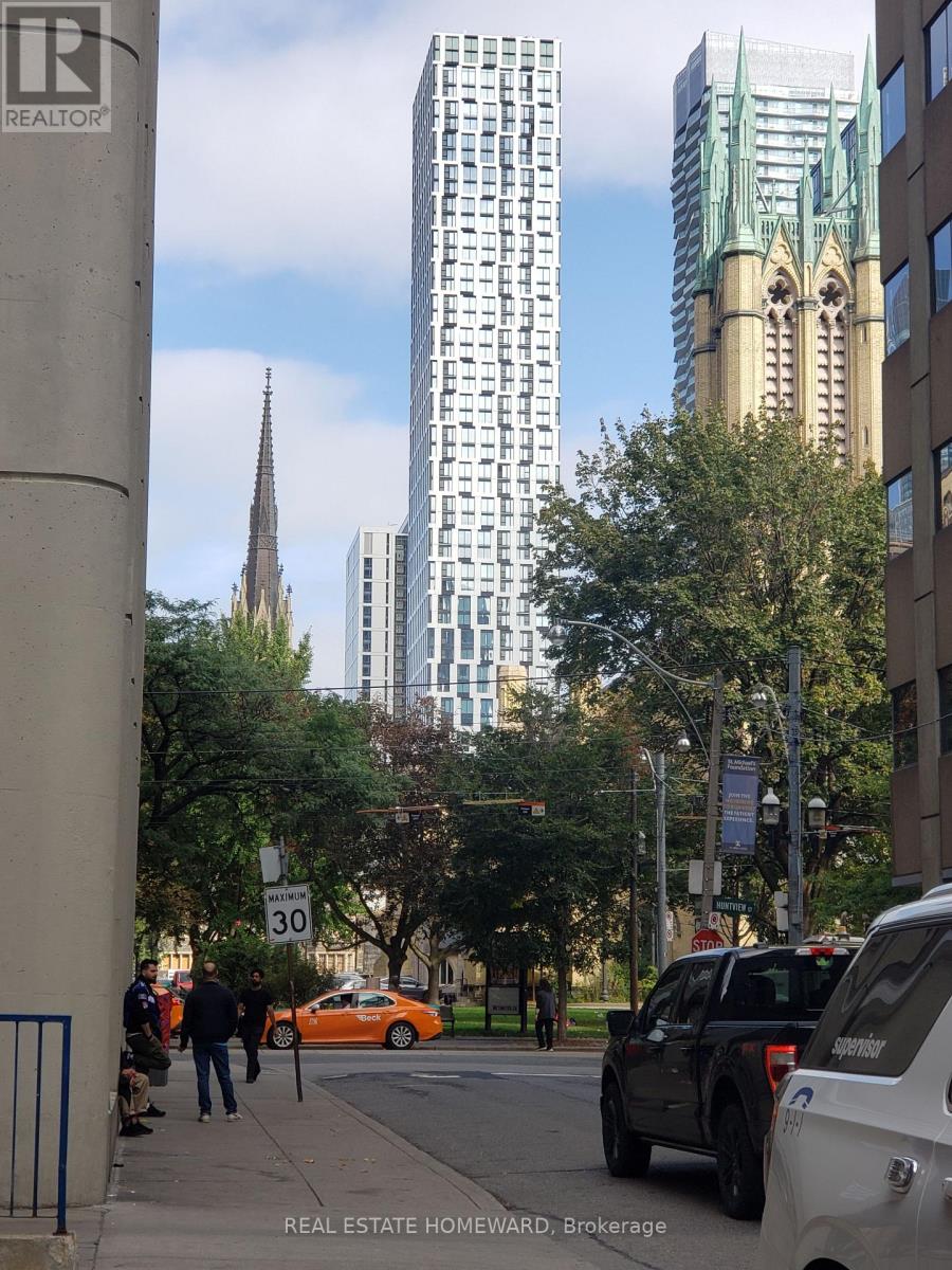 4905 - 252 CHURCH STREET, Toronto, Ontario