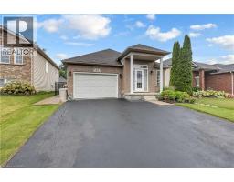 25 SUDDS Lane, Brantford, Ontario