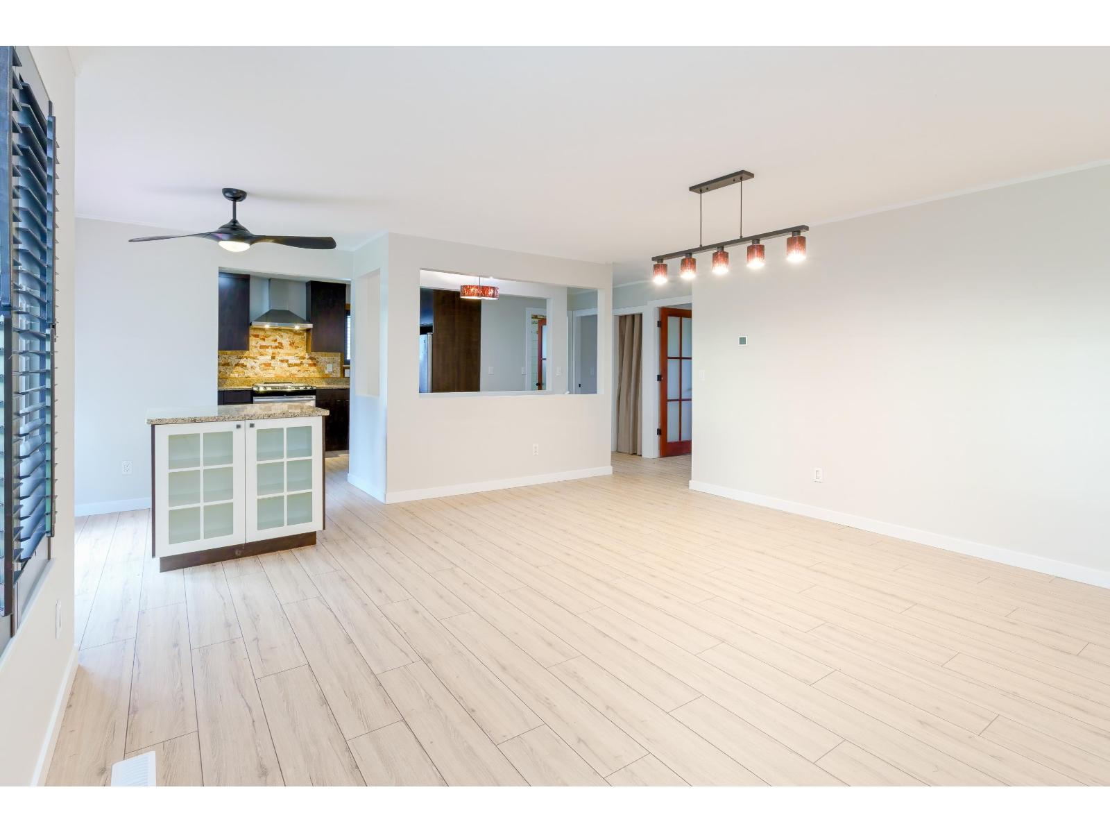 7655 Woodcock Crescent, Mission, British Columbia  V2V 4J8 - Photo 6 - R3155581