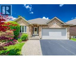 670 SALZBURG Drive, Waterloo, Ontario