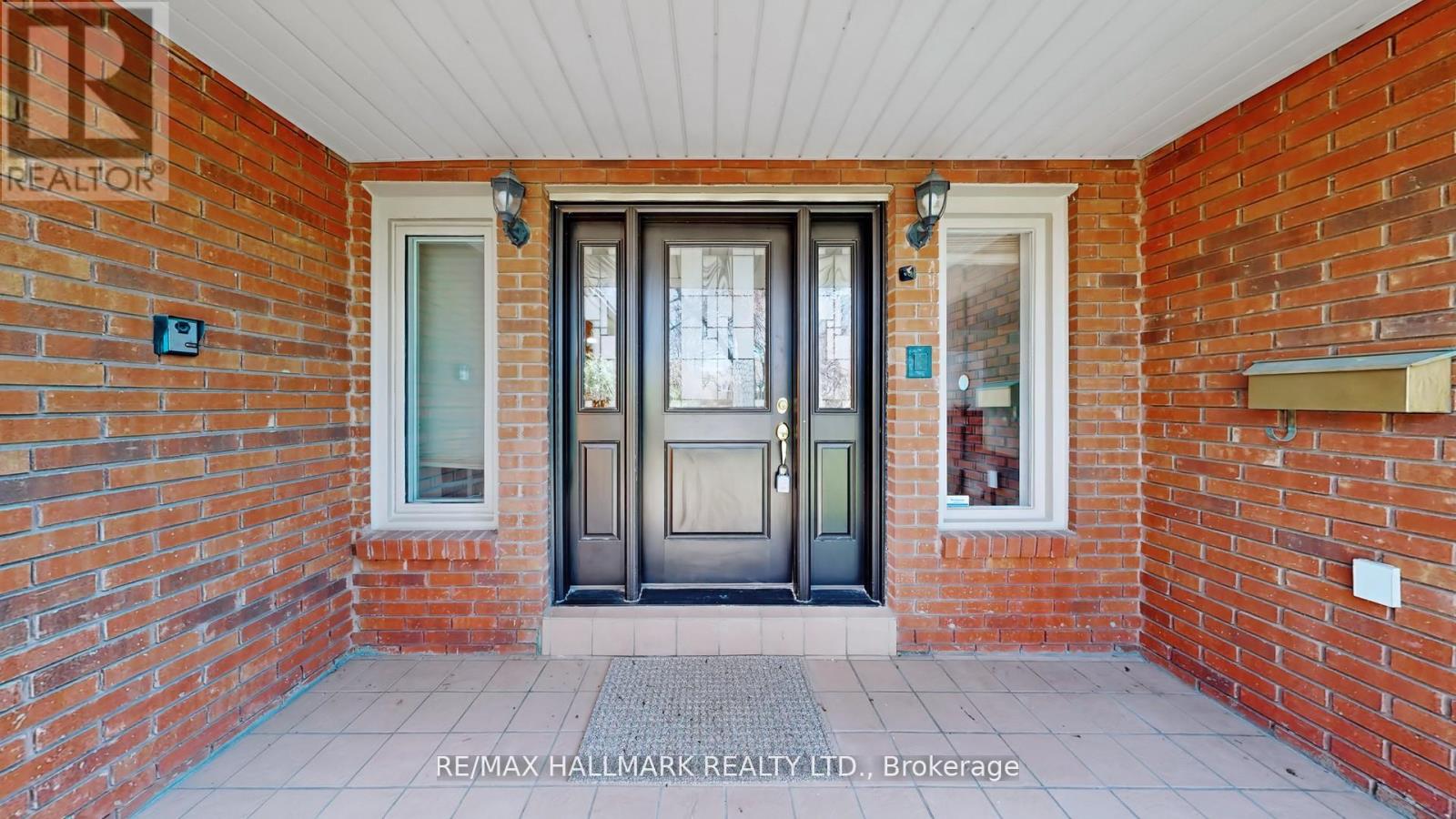 82 Windermere Crescent S, Richmond Hill (South Richvale), Ontario  L4C 6Y9 - Photo 3 - N13673950