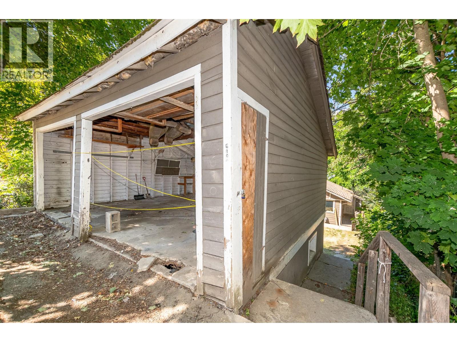 630 5 Street SE, Salmon Arm, British Columbia  V1E 4G2 - Photo 47 - 10393351